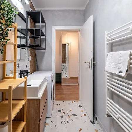 Apartment Mohost Dany - Cozy High-rise Getaway With Balcony Brasov
